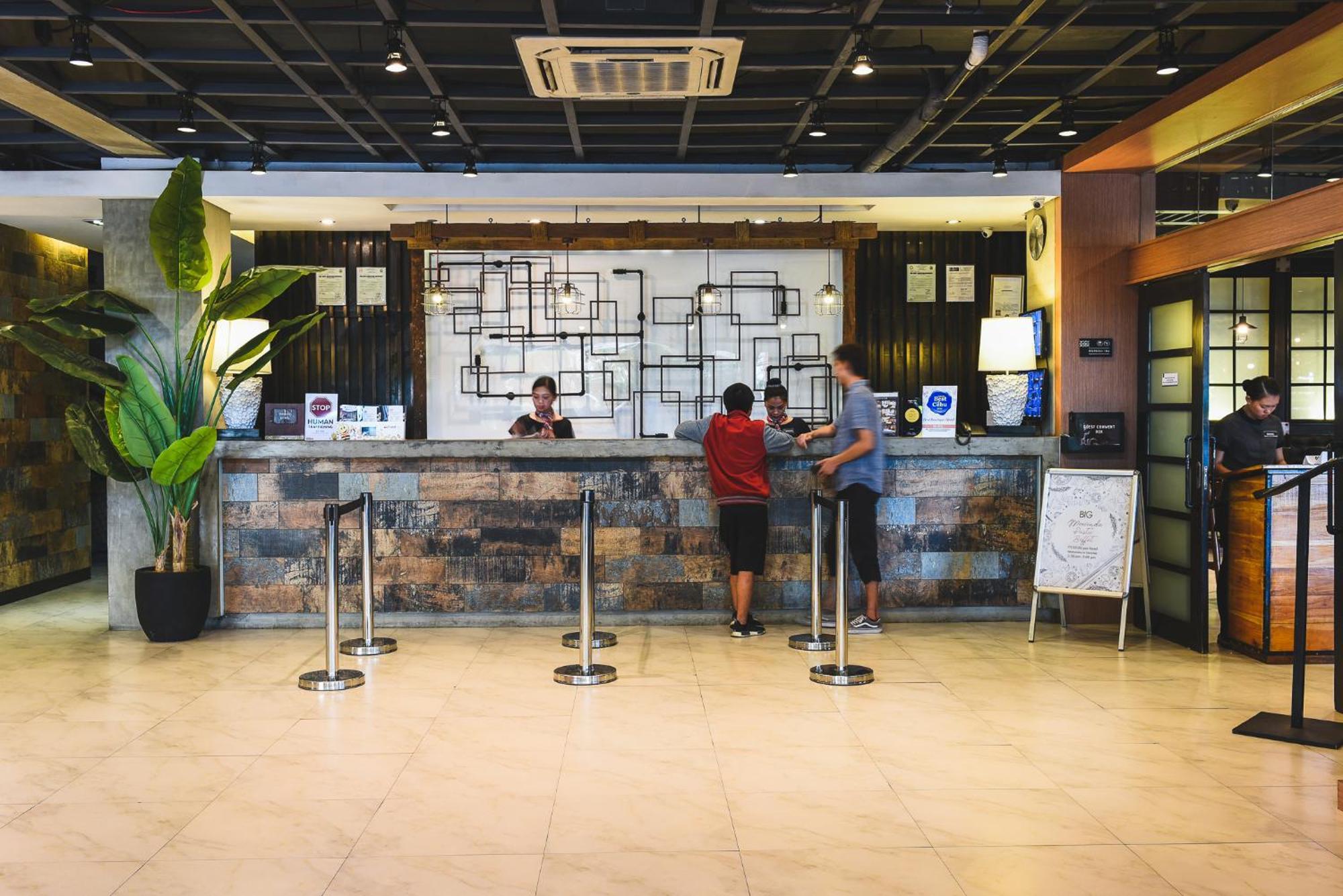 Big Hotel Cebu Екстериор снимка