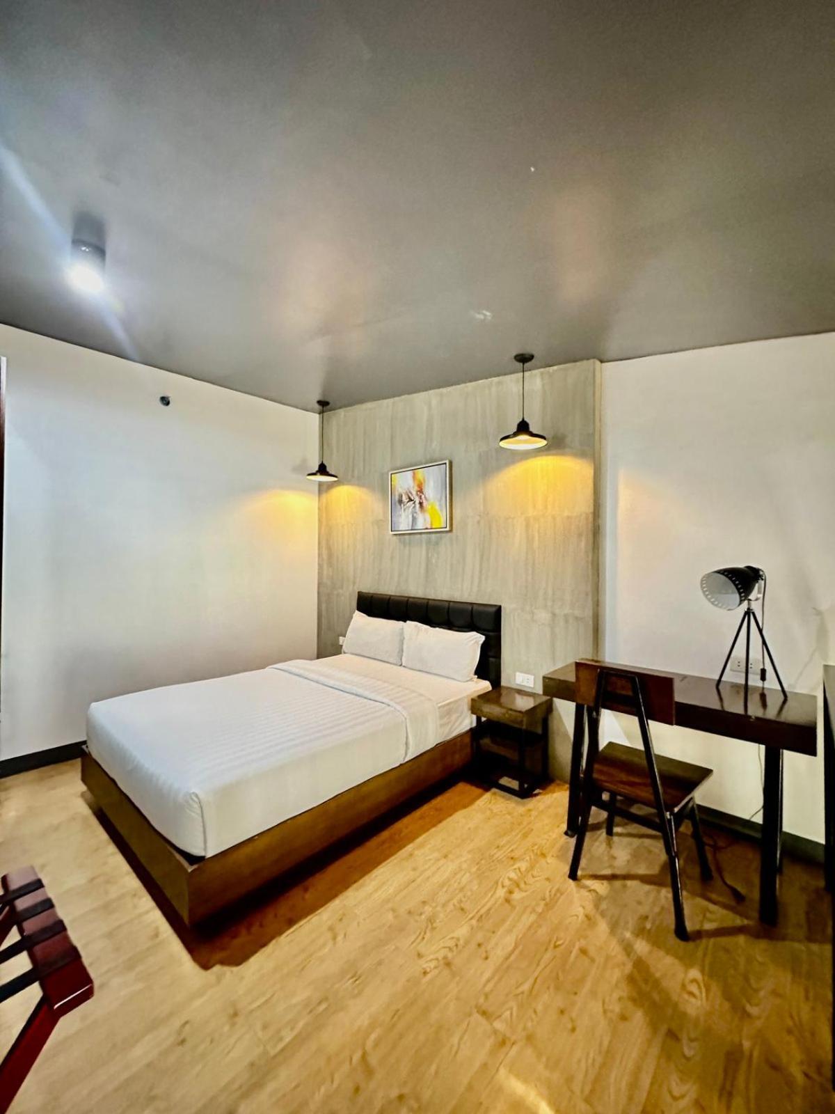 Big Hotel Cebu Екстериор снимка