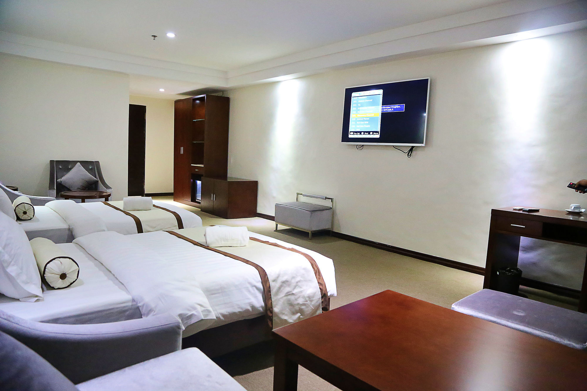 Big Hotel Cebu Екстериор снимка